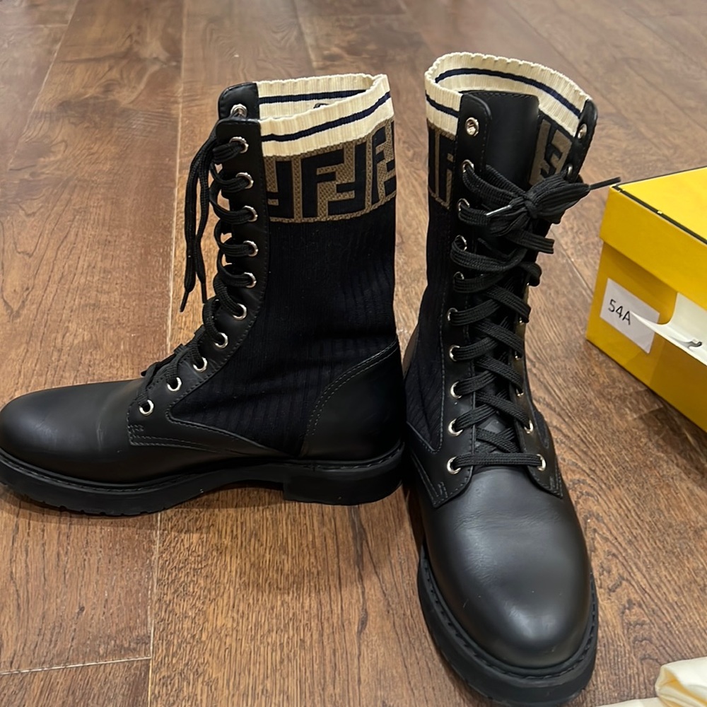 Fendi Rockoko Boots-EXCELLENT condition